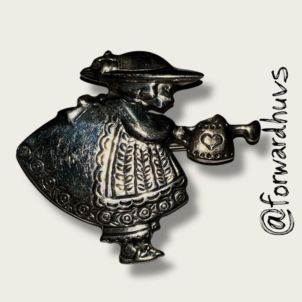 Vintage Meink Sterling Silver Brooch – Girl with Bonnet & Watering Can – Mexico